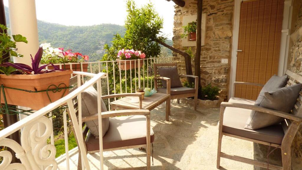 Casa Vacanze Sole Borghetto d'Arroscia Esterno foto