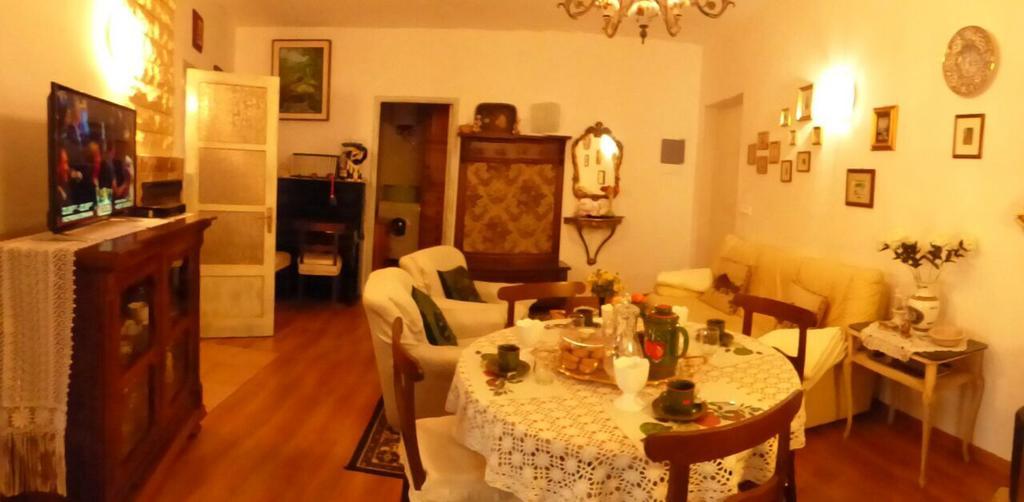 Casa Vacanze Sole Borghetto d'Arroscia Esterno foto